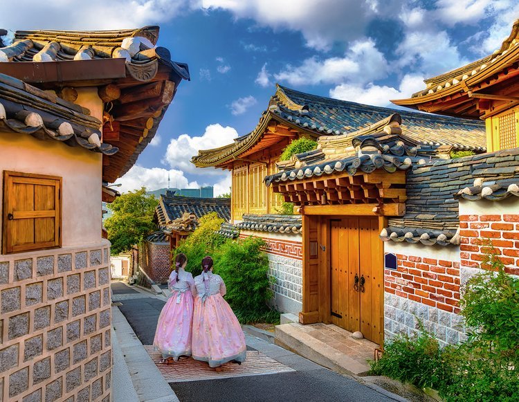 plan a Seoul getaway with Traveloka